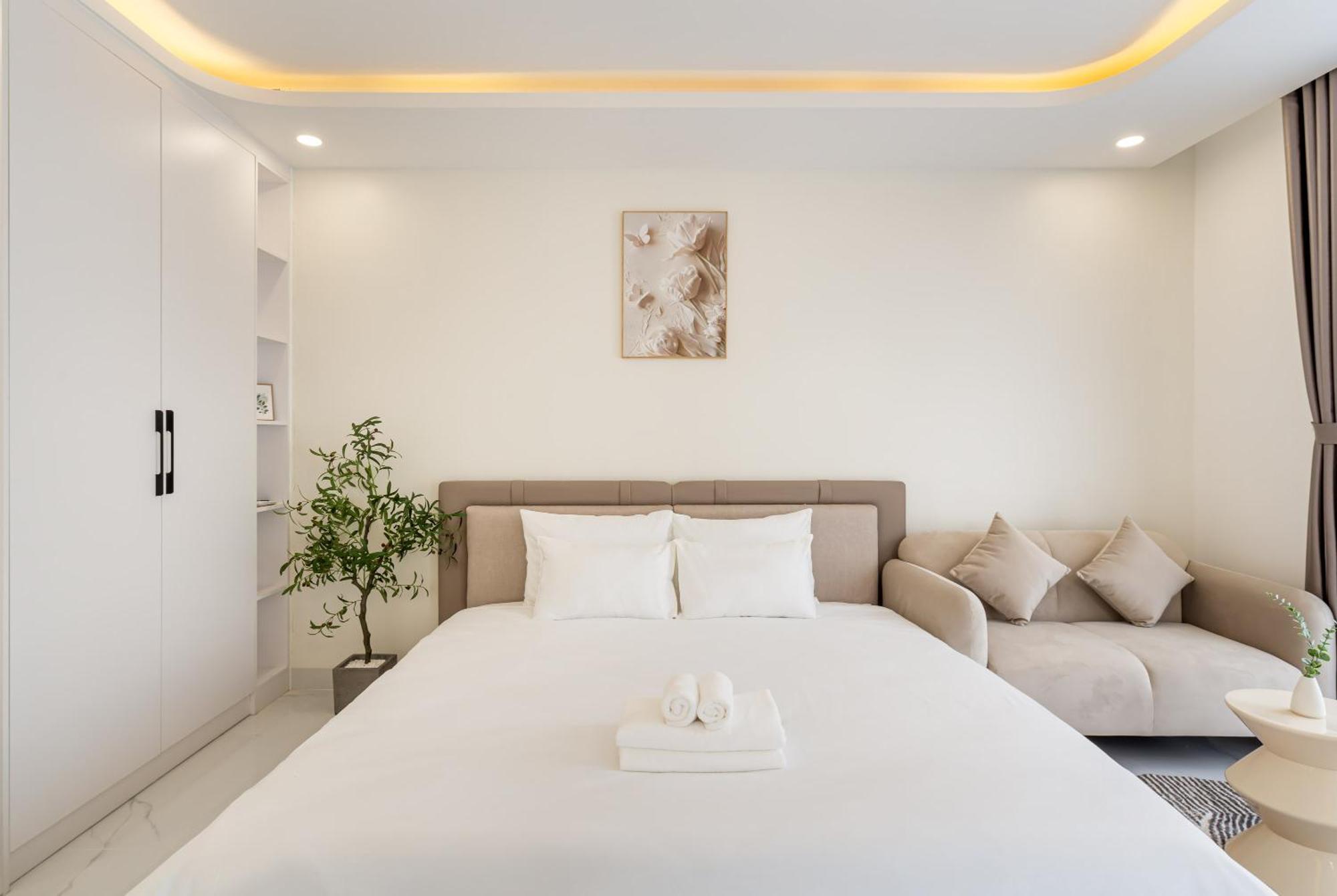 The Royal & - Phu My Hung Aparthotel 2*